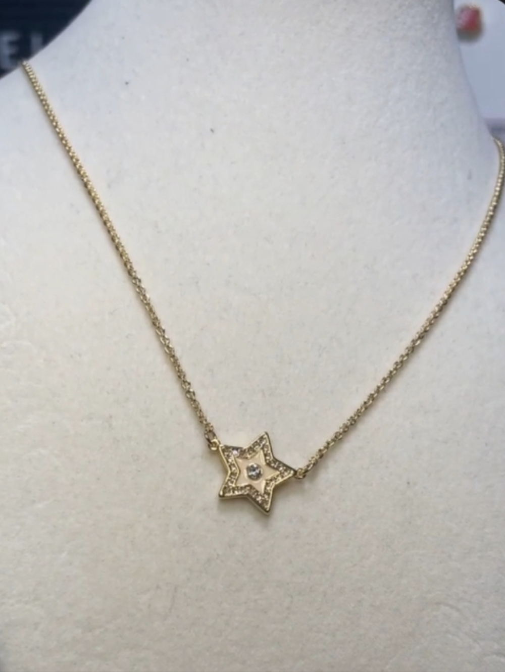Tory Burch Kira 18K Gold Plated Enamel Crystal Star Pendent Necklace Gold